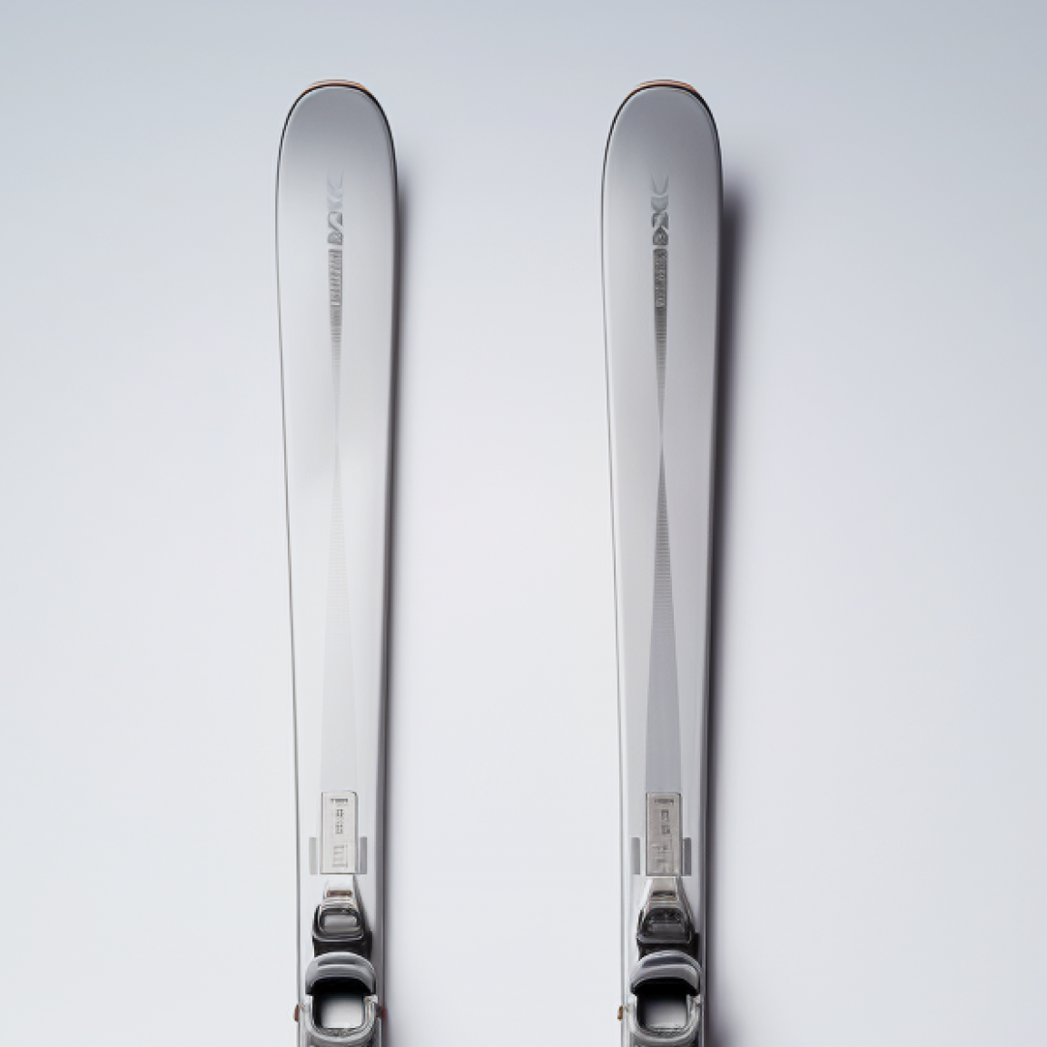Meave Ski and Binding